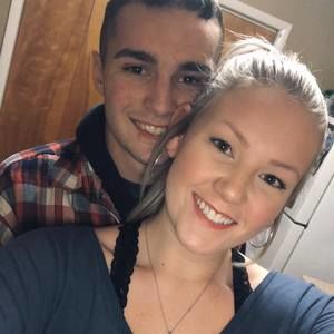 Meet your Posher, Chloé